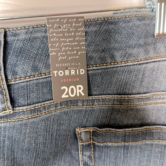 Don’t miss OUT 👀! NWT - fresh pair of skinny 👖 anyone? These are premium ultra - Picture 6 of 16